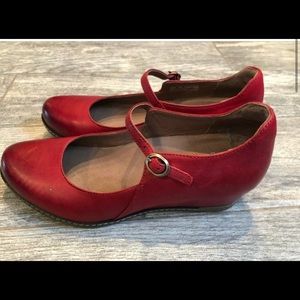 Dansko Loralie 38 Mid Wedge Mary Jane Red Nubuck Leather Shoes 7.5 - 8 US